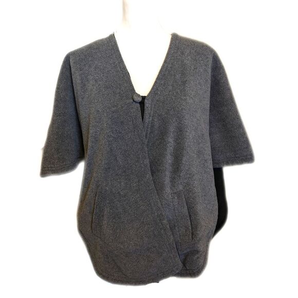 Charcoal gray/black outerwear cloak, cape, fleece wrap, coat, jacket, no tags - Picture 1 of 4